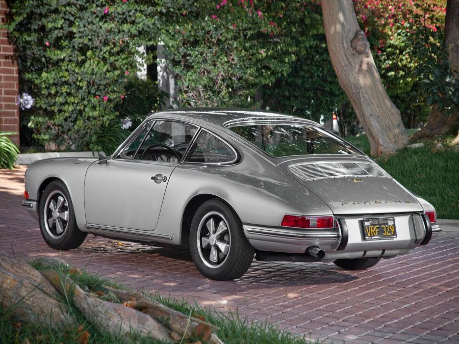 Porsche 911 2.0 Coupe 1965 года  (NA) (фото 11 из 33)